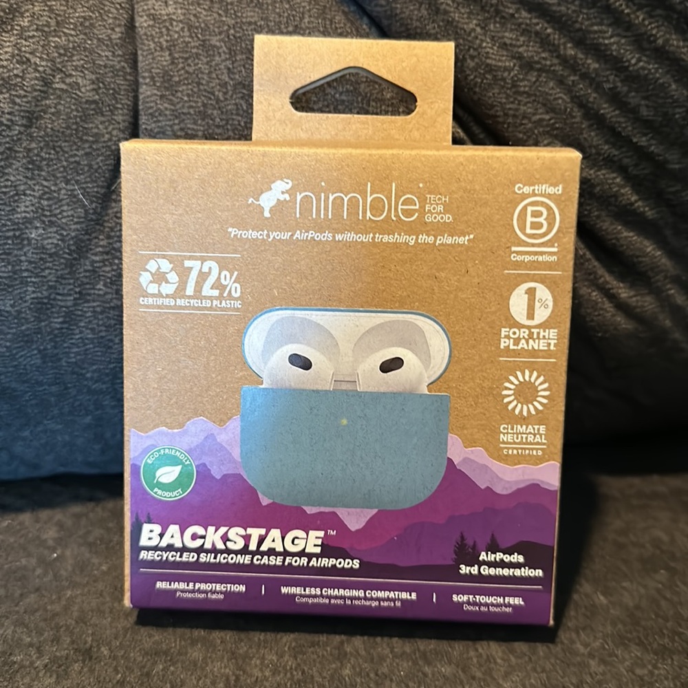 3/$15 SALE 💫 NWT Nimble AirPods Case